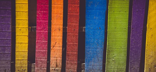 Sfondo Legno Colorato Con Diverse Strisce Colore — Foto Stock