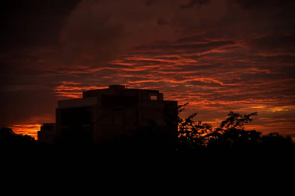 墨西哥普拉亚德尔卡门美丽的红色橙色日落 — 图库照片