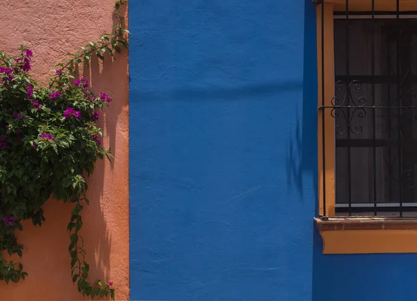 Традиционная Цветовая Улица Синий Дом Текискиапана Мексика — стоковое фото
