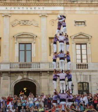 Tarragona, İspanya, Santa Tecla festivali, tipik insan kuleleri 