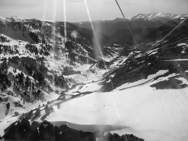 Zwart Witte Foto Besneeuwde Bergen Andorra View — Stockfoto