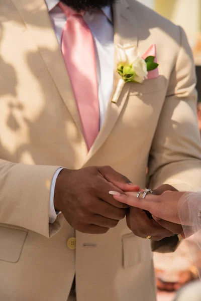 Anillo Bodas Anillo Dedo Que Indica Que Portador Está Casado — Foto de Stock