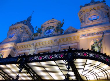 Monako Avrupa - Apr 2012Monte Carlo Casino, Monako 'da bulunan bir kumarhane ve eğlence tesisidir. Bir kumarhane, Grand Thtre de Monte Carlo, ve Les Ballets de Monte Carlo 'nun ofisi