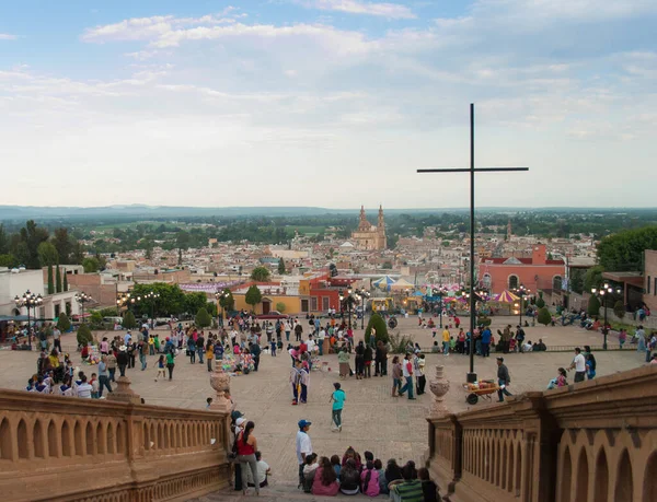 Lagos de Moreno Tarih Merkezi 'ndeki insanlar UNESCO Dünya Mirasları Alanı, Lagos de Moreno, Jalisco, Meksika