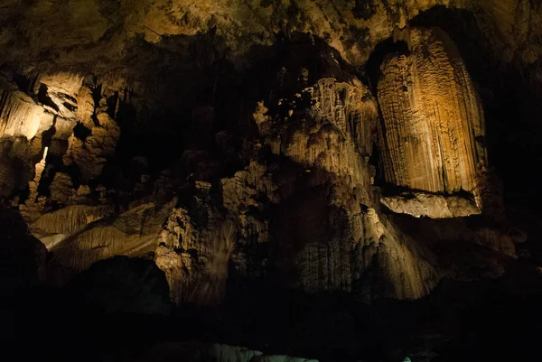 Dentro Caverna Escura Montanha Textura Pedra — Fotografia de Stock