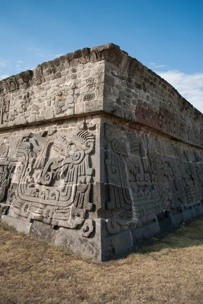 Xochicalco Kalıntıları Kolomb Öncesi Arkeolojik Alan Piramit Sembolleri Meksika — Stok fotoğraf