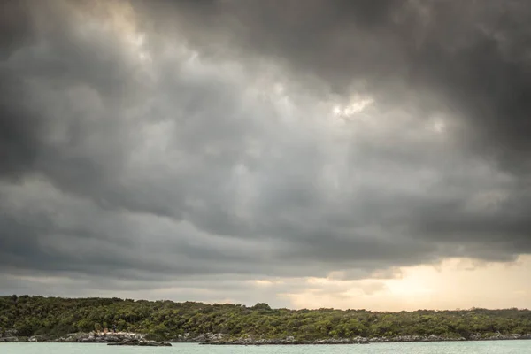 Prachtige Rivier Met Helder Turquoise Water Rotsachtige Kustlijn Van Xel — Stockfoto