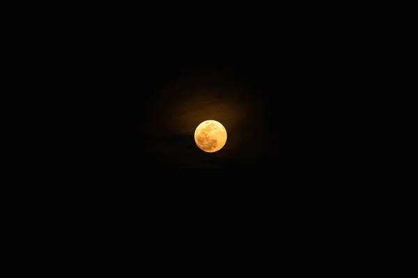 Beautiful White Yellow Full Moon — Stock Photo, Image