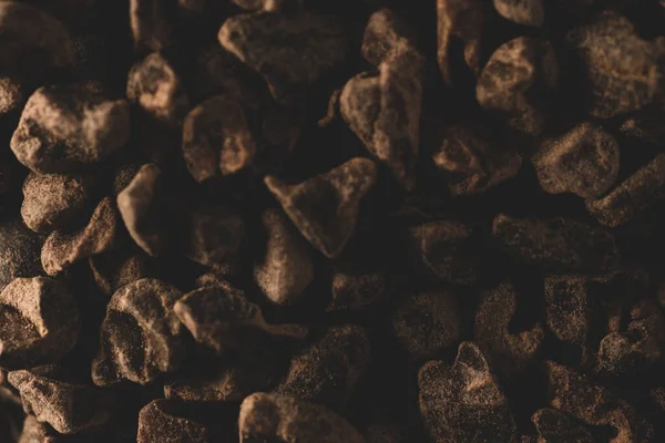 Μακρο Κοντινή Φωτογραφία Του Raw Cacao Nibs Επιλεκτική Εστίαση — Φωτογραφία Αρχείου