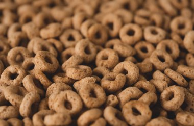Healty 'nin makro fotoğrafı tahıllı mısır gevreği, makro yakın çekim. seçici odak