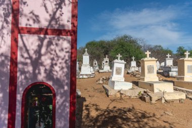 El Triunfo, Kuzey Amerika 'daki en iyi korunmuş 19. ve 20. yüzyıl madencilik topluluklarından biridir ve arkeolojik araştırmalar için önemli bir alandır. Baja California, Meksika