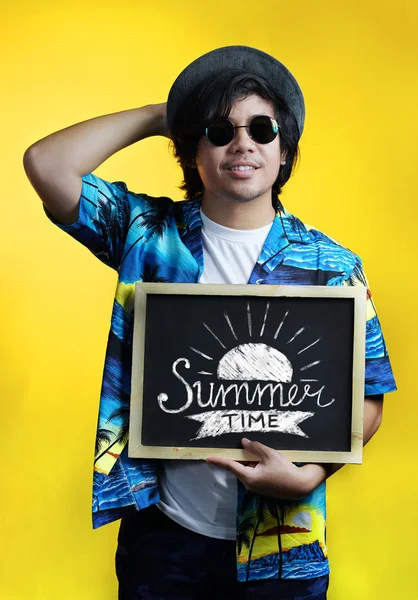 Asian Man Holding Summer Time Typography Blackboard Wearing Fedora Hat — Stok Foto