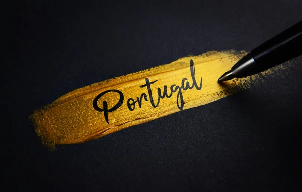 Portugal Texto Escritura Mano Sobre Pincelada Dorada — Foto de Stock