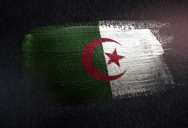 Algerien Flagge Aus Metallischer Pinselfarbe Dunkler Grunge Wand — Stockfoto