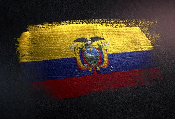 Ecuador Flagge Aus Metallischer Pinselfarbe Dunkler Grunge Wand — Stockfoto