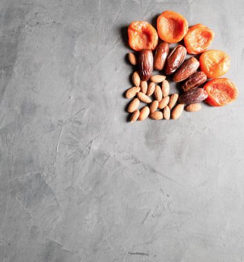 Kuru kayısı tarih meyve badem. Alan arka planını kopyalama