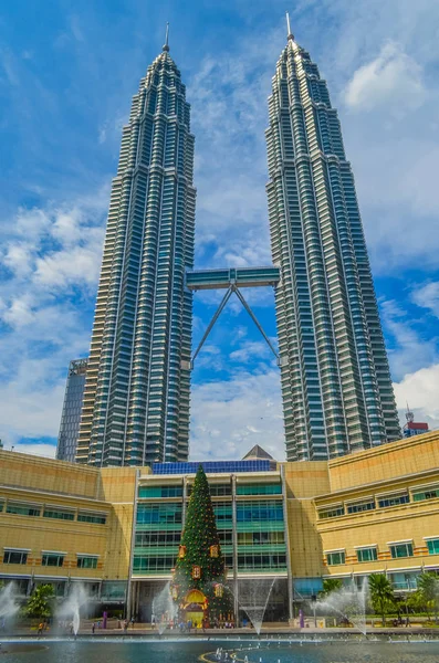 Petronas Kuleleri