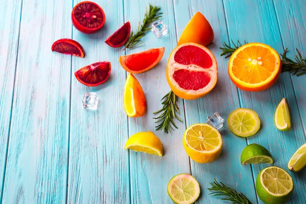 Frukt Bakgrund Färgglada Skiva Färsk Frukt Apelsin Mandarin Lime Citron — Stockfoto