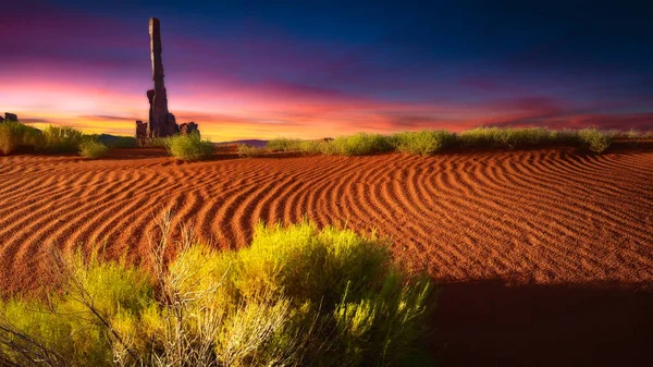 Espectacular Amanecer Sobre Formaciones Rocosas Dunas Arena Monument Valley Arizona —  Fotos de Stock