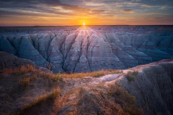 Nascer do sol nas Badlands do Dakota do Sul — Fotografia de Stock