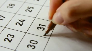 İşaretli Ekim, takvimde 31 tarih