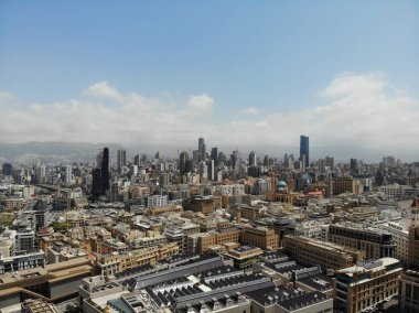 Yukarıdan inanılmaz bir manzara. Drone tarafından düzenlendi. Beyrut'un silueti. Lebanon.Middle East'in başkenti