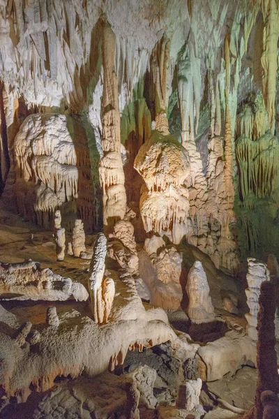 Φωτογραφία Δείχνει Λεπτομέρειες Των Διαφόρων Σταλακτίτες Στο Σπήλαιο — Φωτογραφία Αρχείου