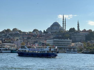 Geceleyin Bosporus: İstanbullar, Avrupa 'nın şehir ışıkları altında Asya ile buluştuğu yerde ışıl ışıl bir kapı açıyor