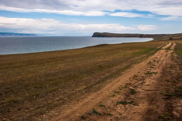 Estrada Terra Vai Longo Costa Lago Baikal Para Capa Tempo — Fotografia de Stock