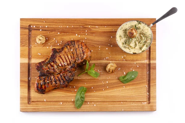 Izgara kullanarak fast food menüsü