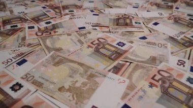 50 Euro banknot yığını