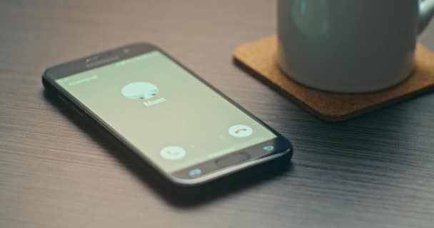 Appel Entrant Mère Sur Smartphone Sur Bureau Est Annulé Une — Video