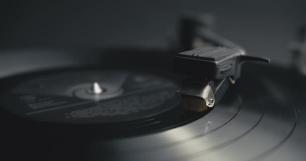 Vintage Vinyl Rekord Spelare Nål — Stockvideo