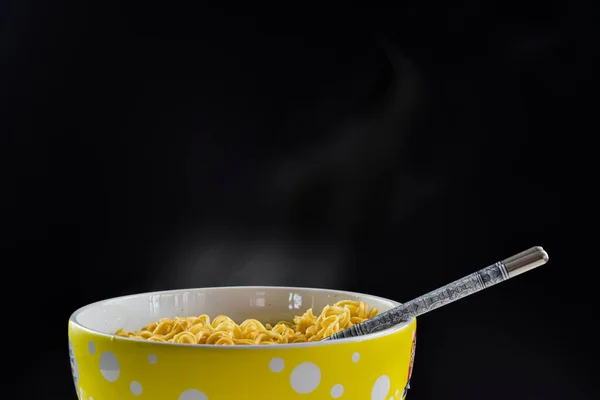 Noodles Steam Smoke Bowl Black Background Top View Asian Food — Stock Photo, Image