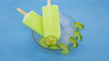 Limonlar sitrik asit, kalsiyum, magnezyum, C vitamini, biyolavon, pektin ve limonen içerir.