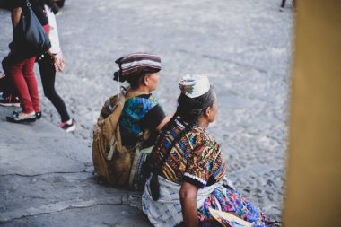 Antigua guatemala sokak Mujeres en calle de guatemala kadın