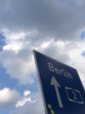 Berlin, Almanya, trafik işareti