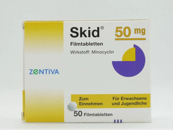 Berlijn Duitsland 2019 Skid Tekst Het Duits Skid Pillen Voor Rechtenvrije Stockfoto's