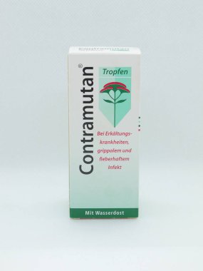 Berlin, Almanya-2019: Kontramonutan. Almanca metin: Drops. Soğuk algınlığı, grip ve ateşli bulaşıcı. 