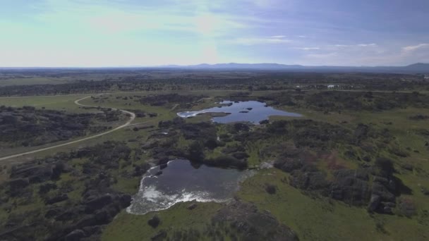 Lagunas Grabadas Desde Drone Una Vista Aerea Panoramica Unas Lagunas — Stockvideo