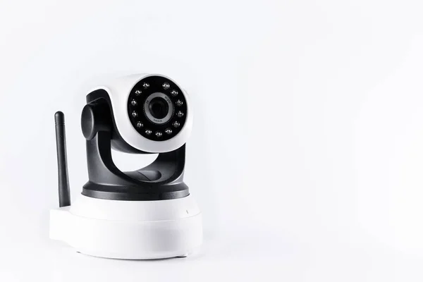 Övervakningskamera i vit bakgrund isolerad vänster — Stockfoto