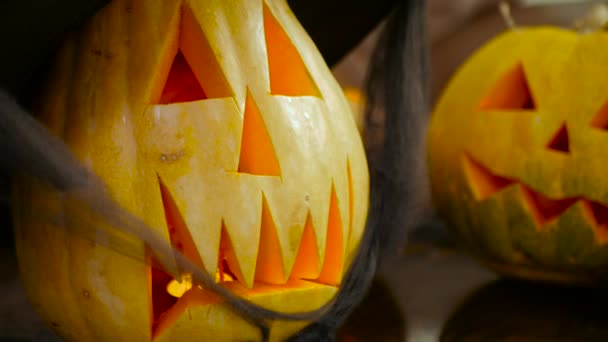 Primer Plano Fiesta Halloween Cámara Mueve Lentamente Izquierda Derecha Cámara — Vídeo de stock