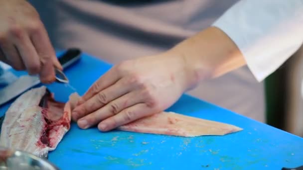 Close Cook Preparing Fish Kitchen Restaurant Man Cleans Fish Fillets — Stock Video