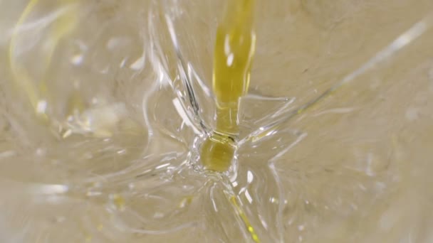 Pouring Olive Oil Glass Slowmotion Close — Stock Video