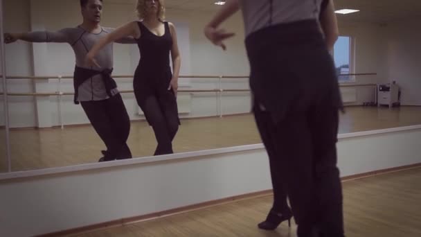 Slow Motion Wideo Tancerzy Ballet Studio — Wideo stockowe