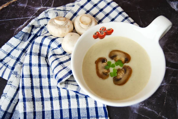 Mushroom cream soup close-up. Tasty winter vegetarian food. — Stock Image Mushroom Cream Soup Close Tasty Winter Vegetarian Food Stock Picture