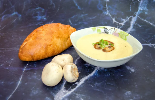 Mushroom cream soup close-up. Tasty winter vegetarian food. — Stock Image Mushroom Cream Soup Close Tasty Winter Vegetarian Food Stock Photo