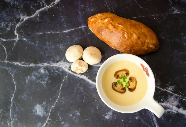Mushroom cream soup close-up. Tasty winter vegetarian food. — Stock Image Mushroom Cream Soup Close Tasty Winter Vegetarian Food Stock Image