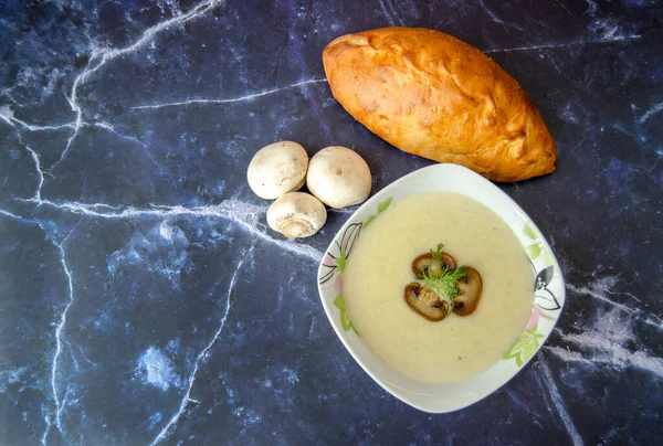 Mushroom cream soup close-up. Tasty winter vegetarian food. — Stock Image Mushroom Cream Soup Close Tasty Winter Vegetarian Food Stock Photo