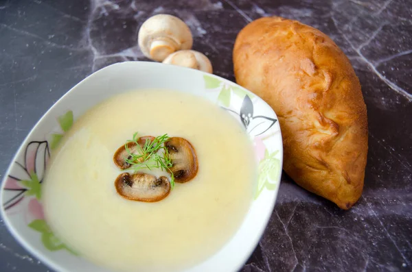 Mushroom cream soup close-up. Tasty winter vegetarian food. — Stock Image Mushroom Cream Soup Close Tasty Winter Vegetarian Food Stock Image